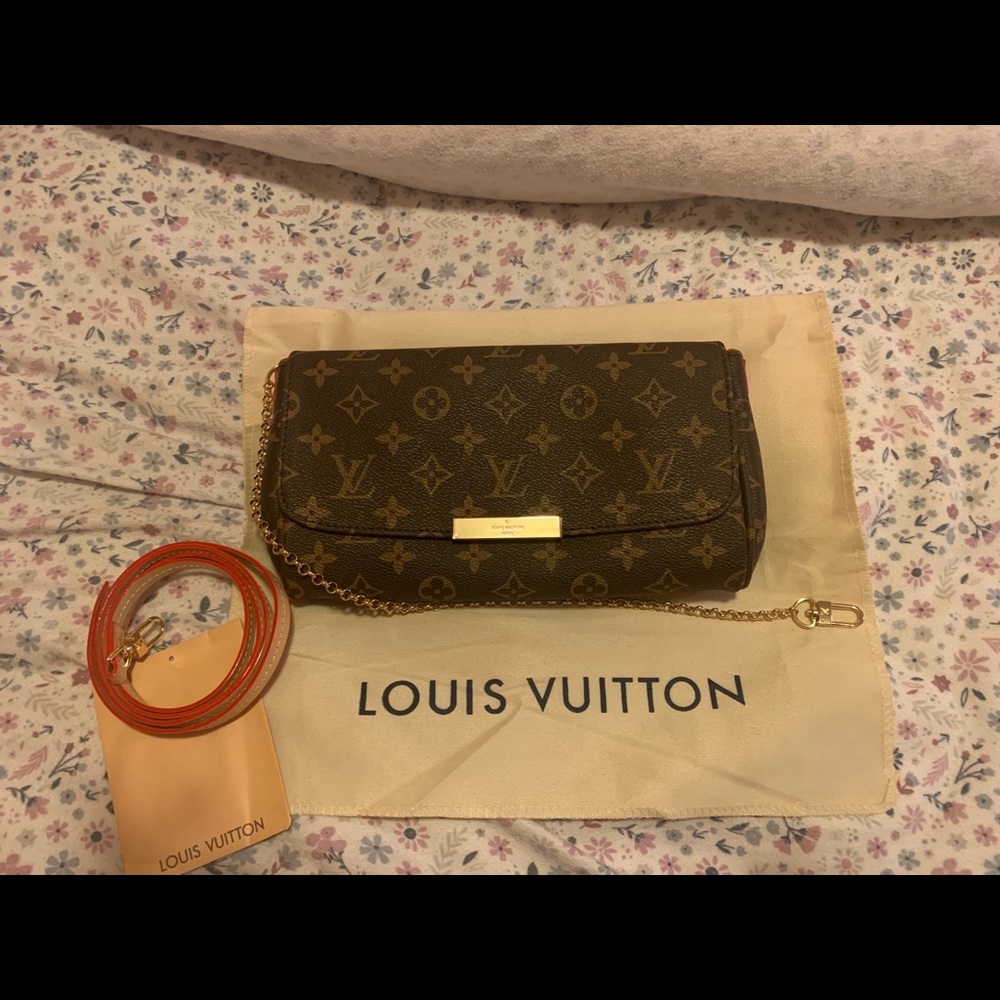 Louis Vuitton Favorite Crossbody